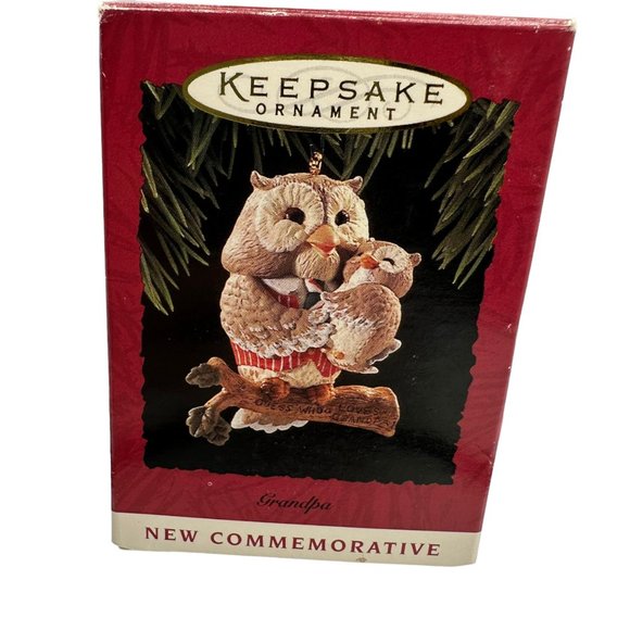 Hallmark Keepsake Owl Ornament Guess Whoo Loves Grandpa Christmas Holiday Decor - Picture 1 of 6
